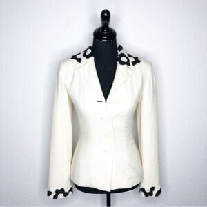 Peggy Jennings cream ivory black floral crochet trim blazer